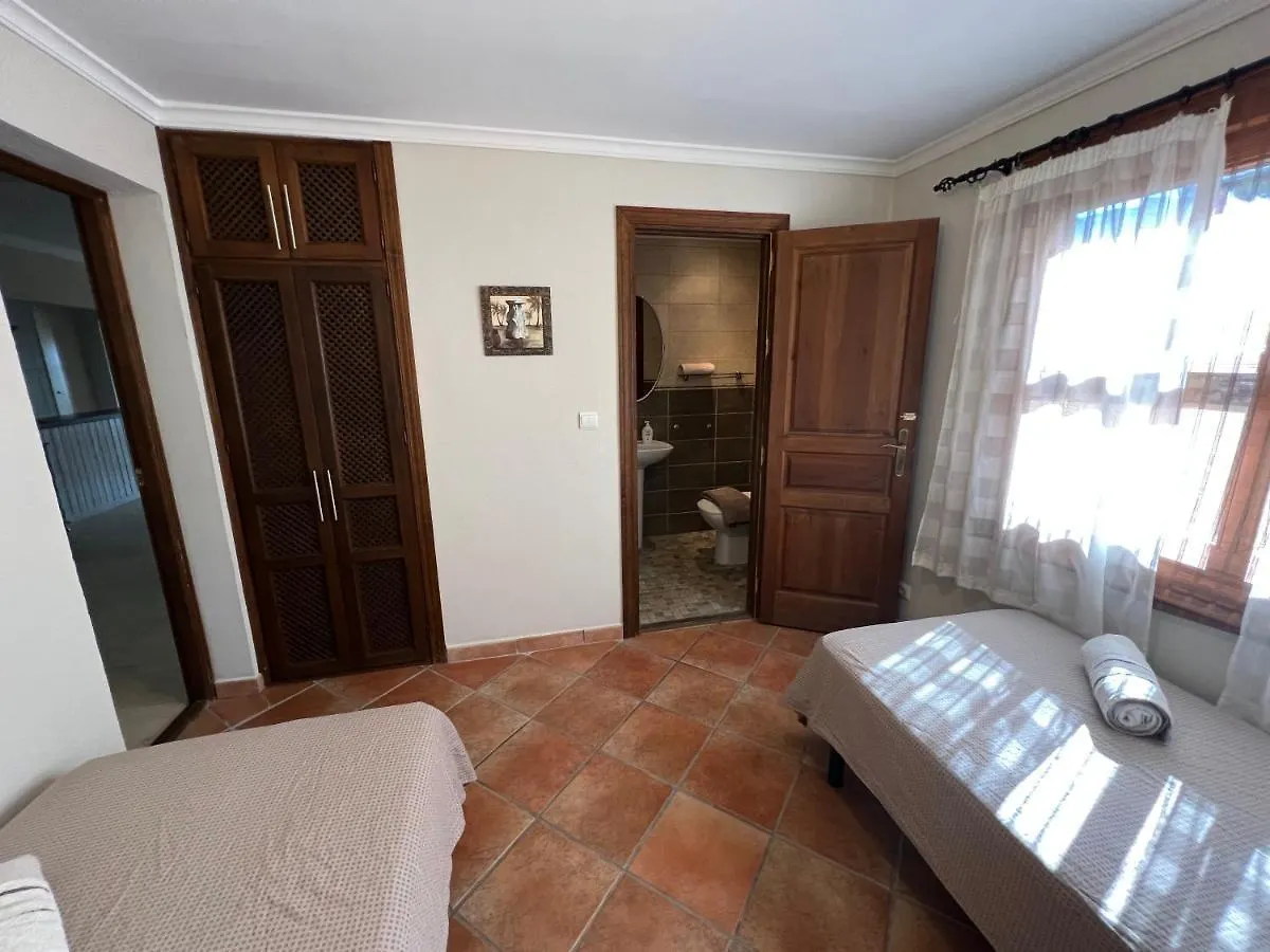Exclusive Andalusian Villa El Pino In Cabopinoマルベーリャ スペイン